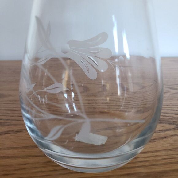 Pasabahce Floral Etched Glass Vase  |  Made in Turkey  |  Beautiful! - Picture 8 of 14